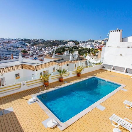 Old Town Beach Apartments Албуфейра Экстерьер фото