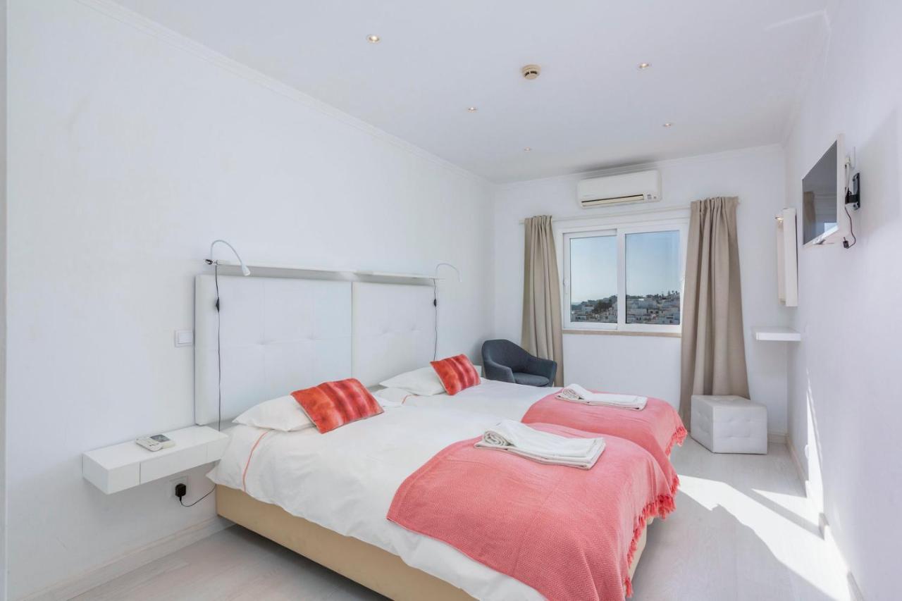Old Town Beach Apartments Албуфейра Экстерьер фото