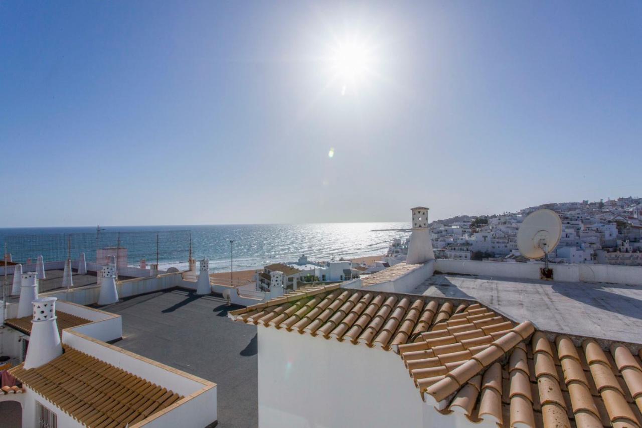 Old Town Beach Apartments Албуфейра Экстерьер фото
