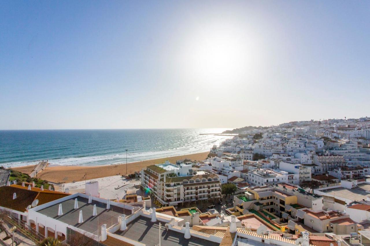 Old Town Beach Apartments Албуфейра Экстерьер фото
